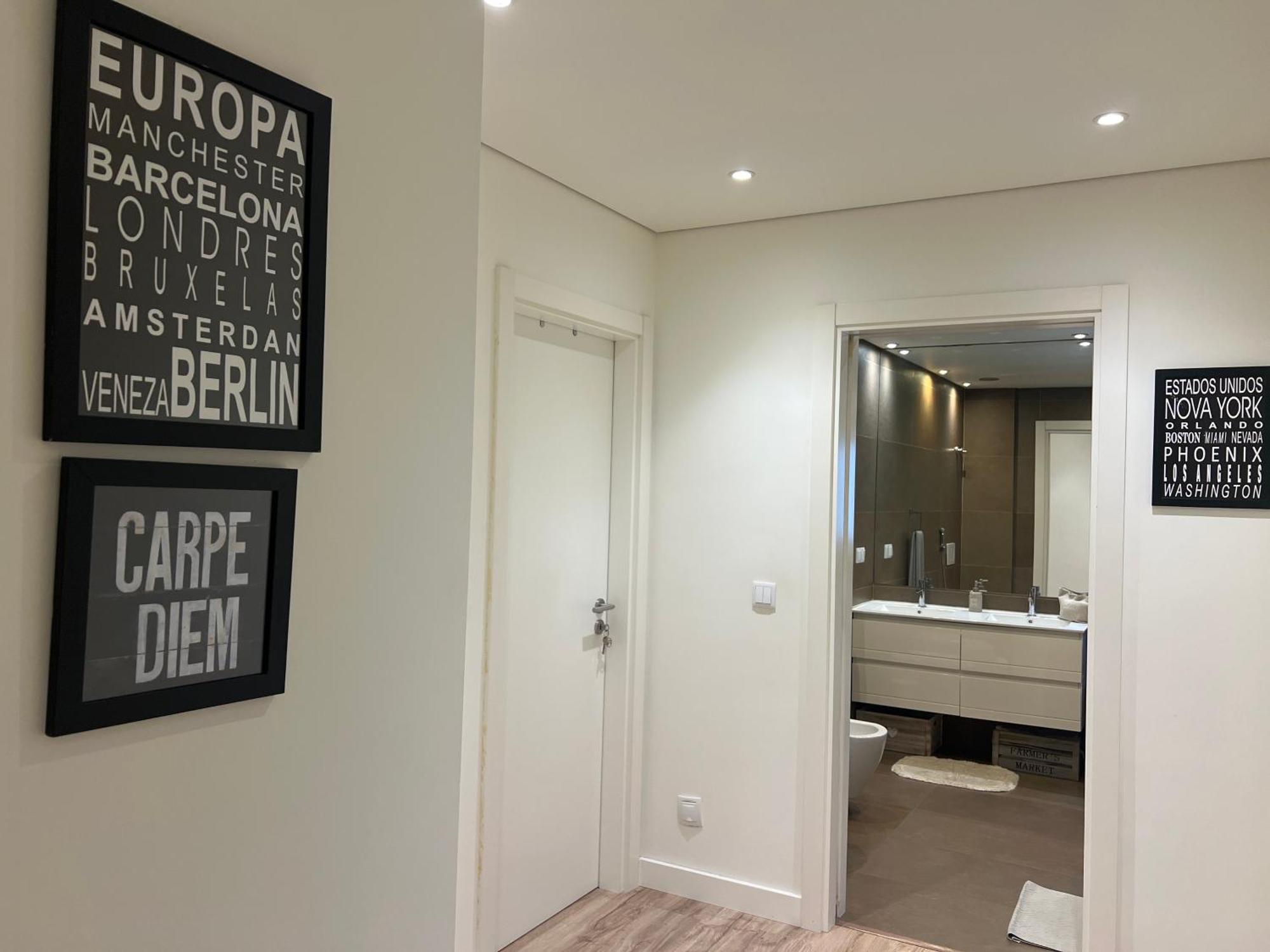 Modern Twin Room With A Balcony มอนตีโจ ภายนอก รูปภาพ