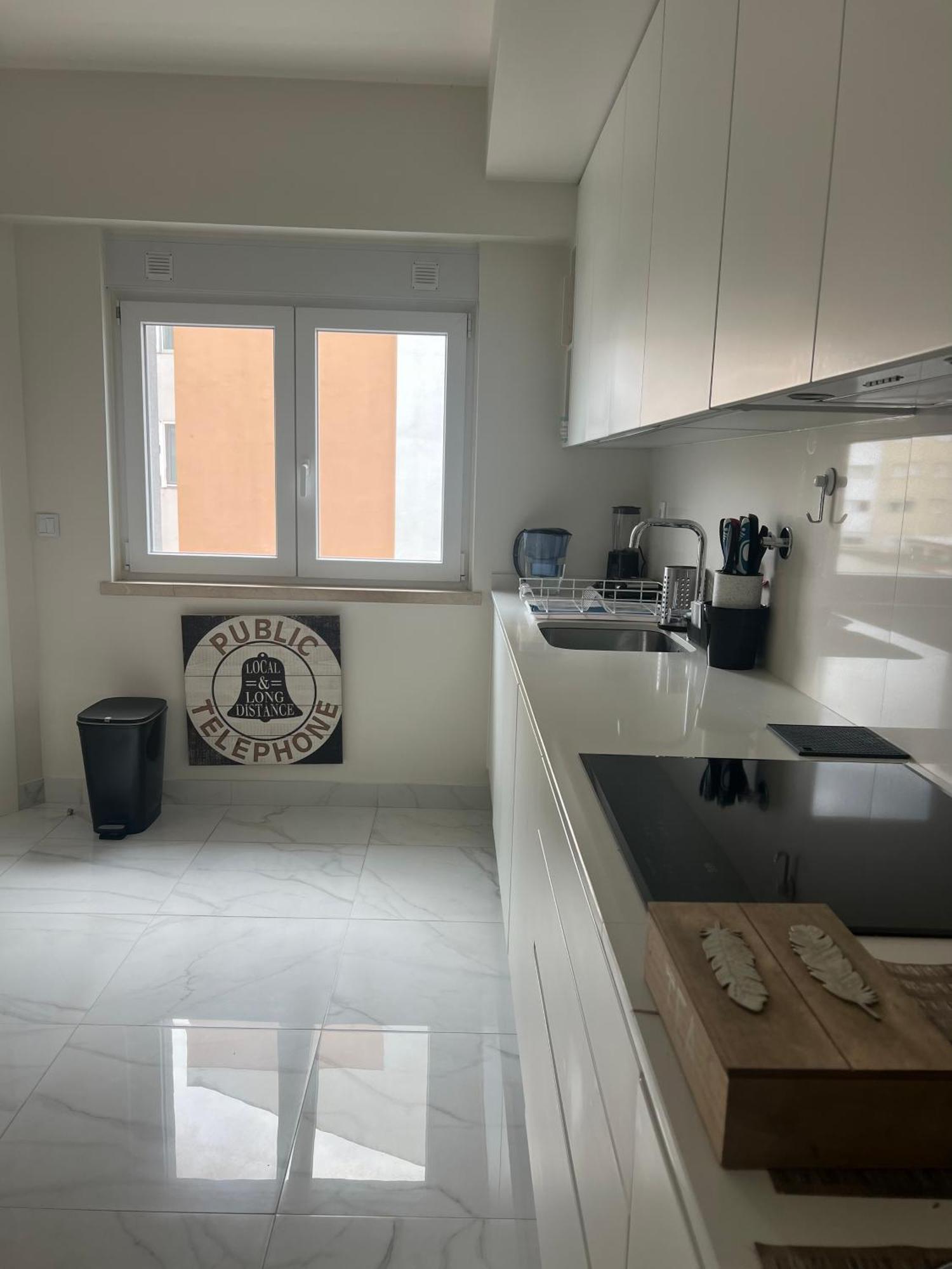 Modern Twin Room With A Balcony มอนตีโจ ภายนอก รูปภาพ